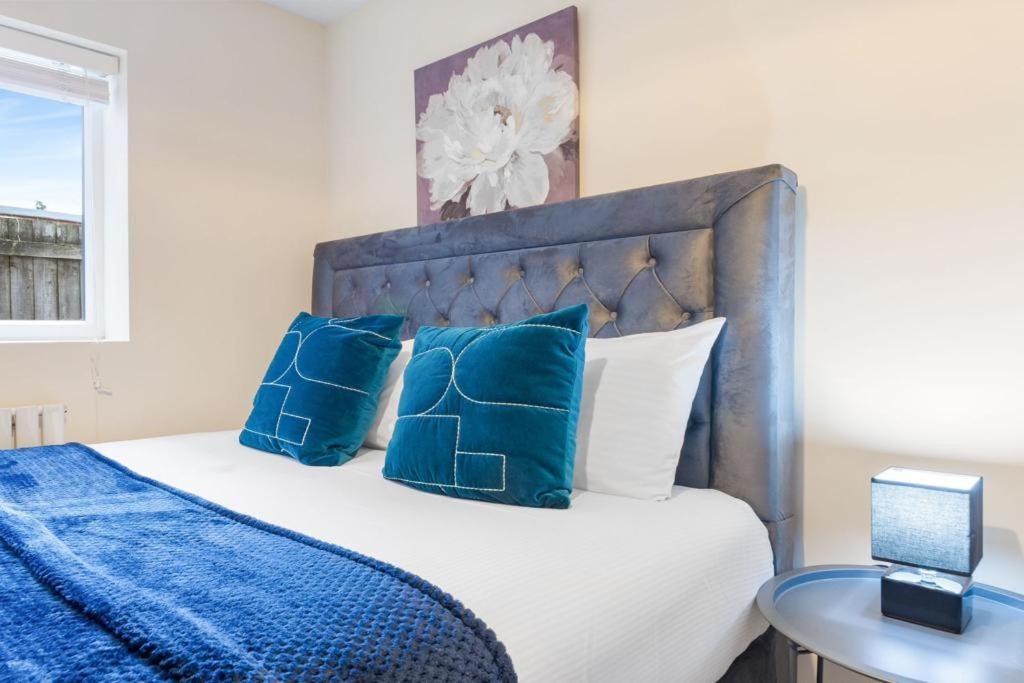Isleworth Suites - Tw7 Esterno foto